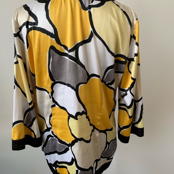 Stylish Women's Yellow and Black Top - Picture 4 of 7